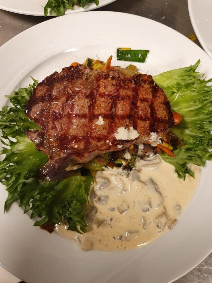 Hotellmilano As มูโชว์น ภายนอก รูปภาพ